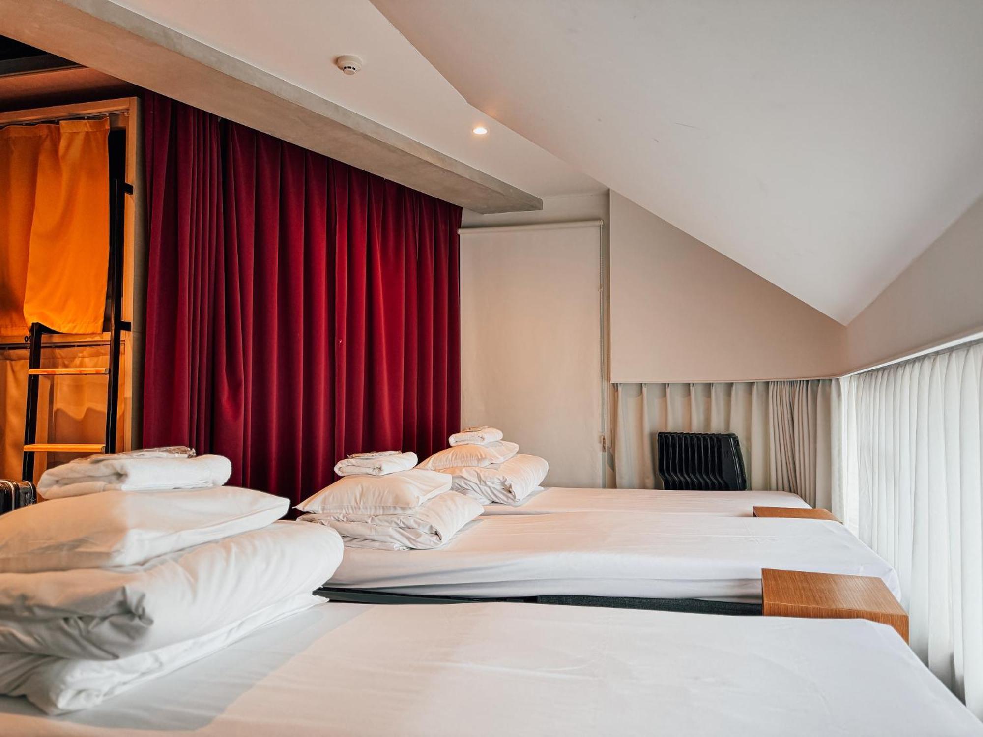 Unplan Shinjuku Hostel Токио Екстериор снимка